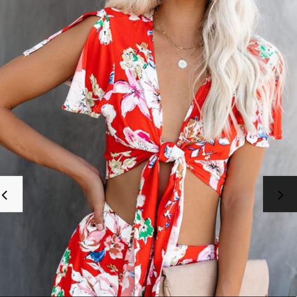Vici Tops - NWT Red Floral Tie Top w/ Slit Flutter Sleeves